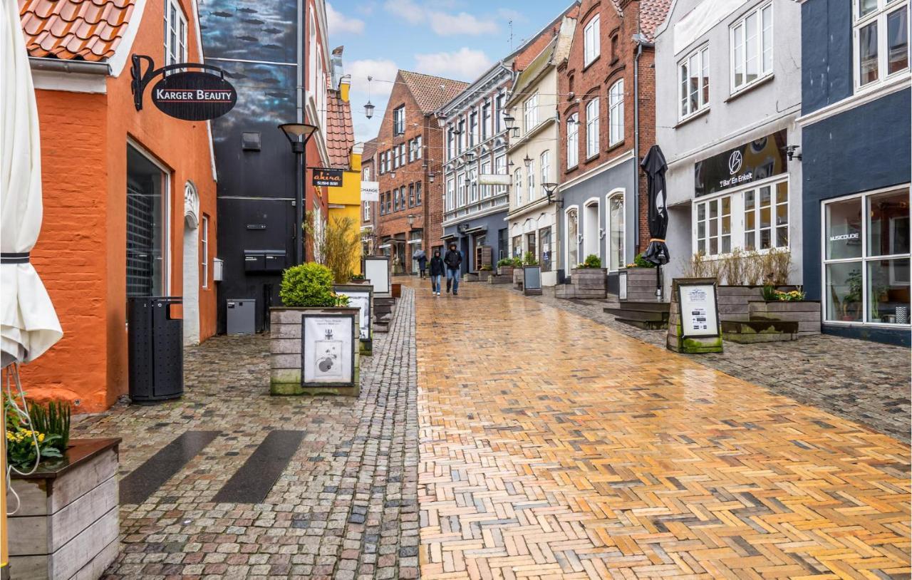 Amazing Apartment In Aabenraa With Wifi Luaran gambar